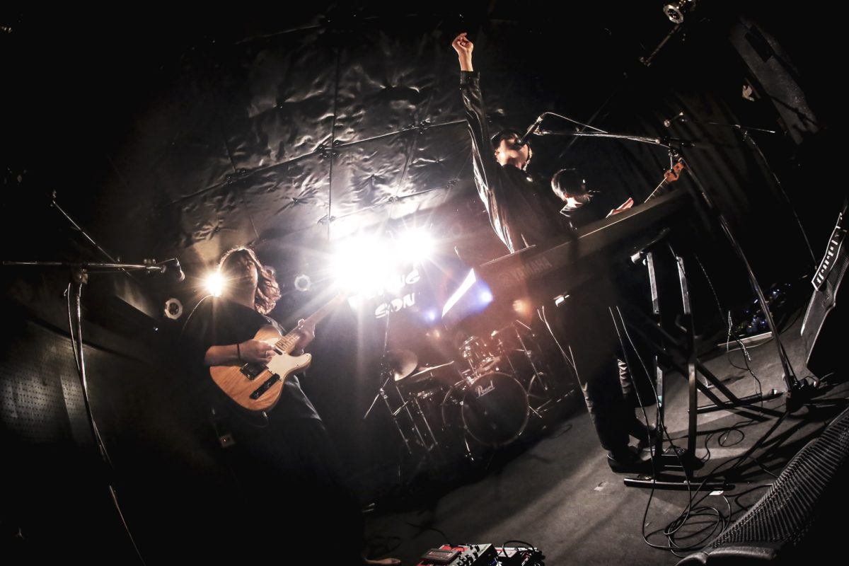 chelovek.フルアルバム「I & i」発売と全国ツアー